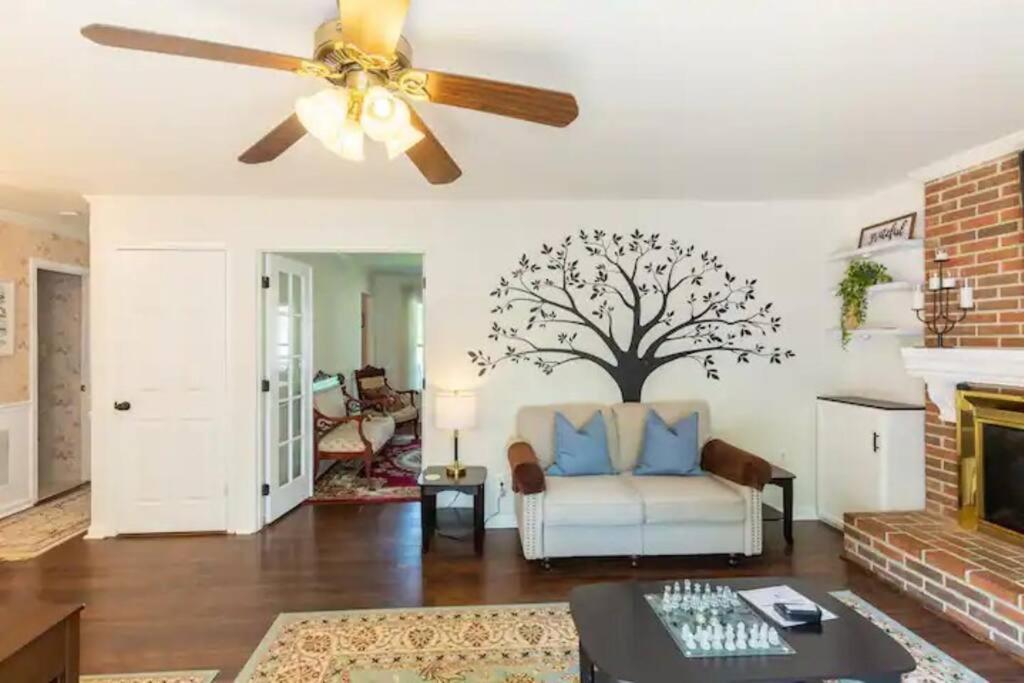 Lrge 5 Bedroom 9 Beds Near Dc-Pool, Hot Tub, Gym, Game Rm, Fire Pit Bowie Zewnętrze zdjęcie