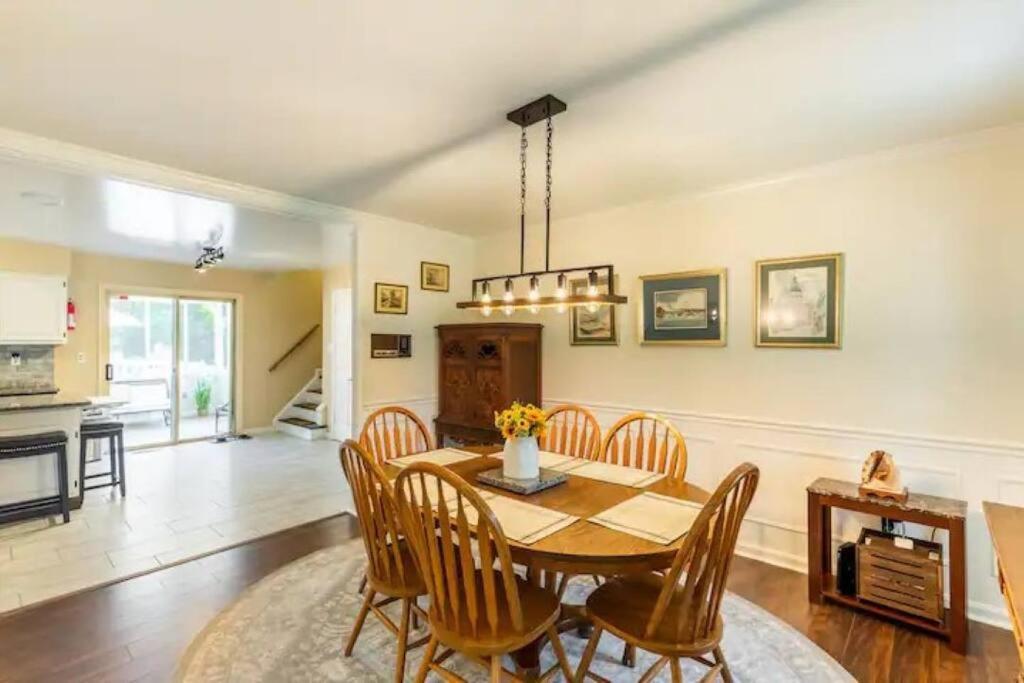 Lrge 5 Bedroom 9 Beds Near Dc-Pool, Hot Tub, Gym, Game Rm, Fire Pit Bowie Zewnętrze zdjęcie
